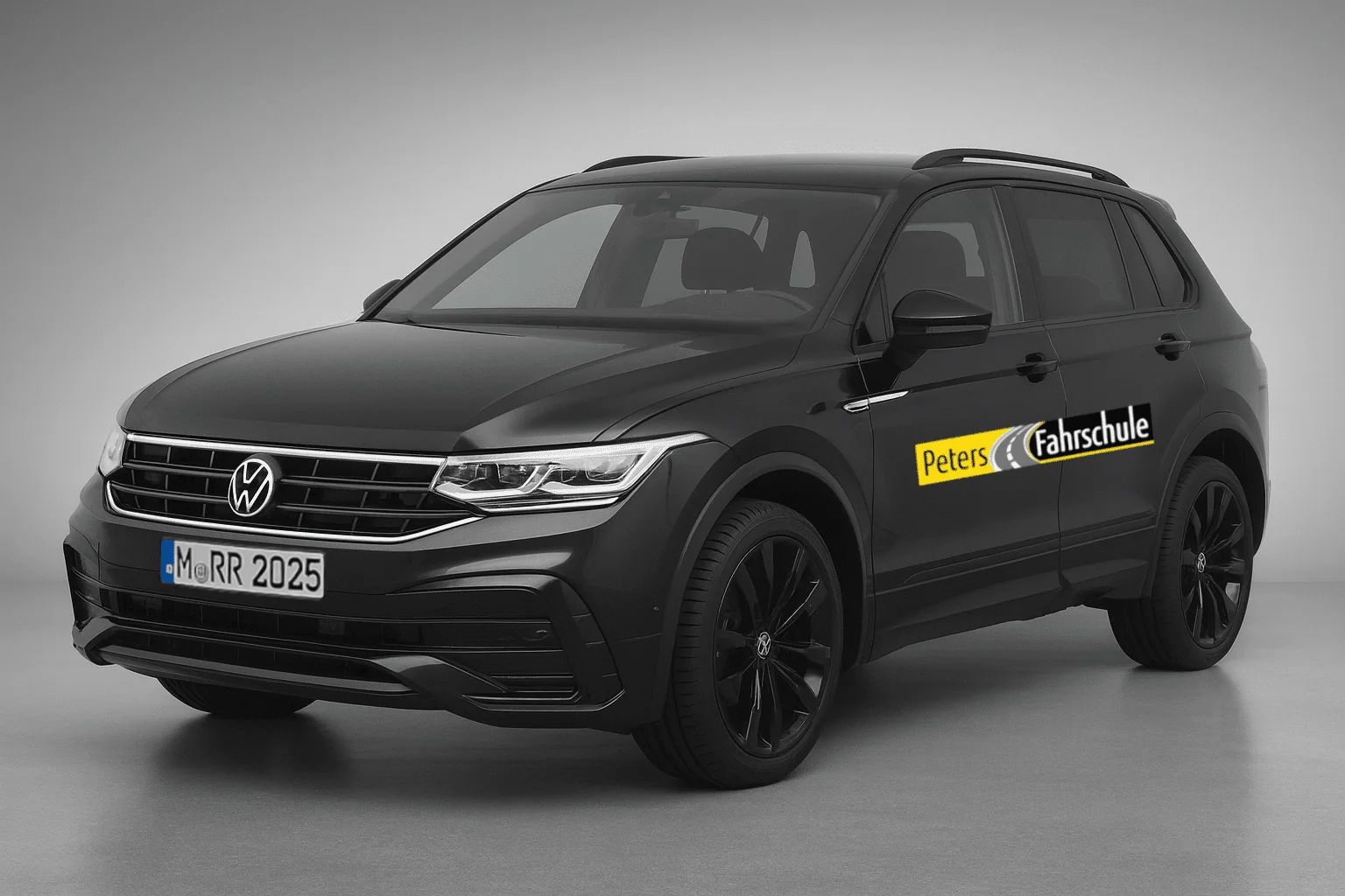 Fahrschulauto VW Tiguan Life 2.0 TDI - Peters Fahrschule München